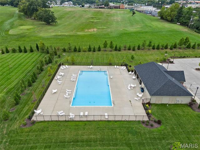 933 Sugar Pear Street, St Charles, MO 63301