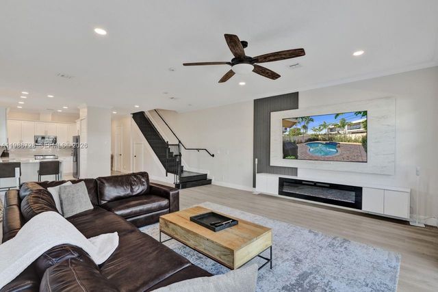 1121 NE 14th Ave 1121, Fort Lauderdale, FL 33304