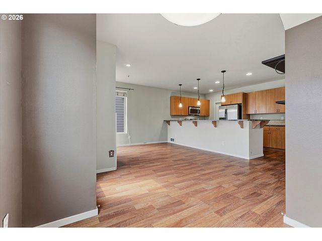 7518 N BURLINGTON Ave, Portland, OR 97203