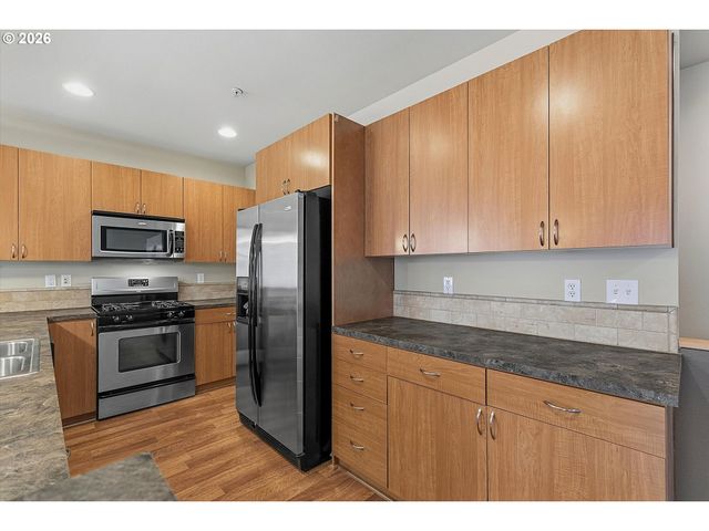7518 N BURLINGTON Ave, Portland, OR 97203