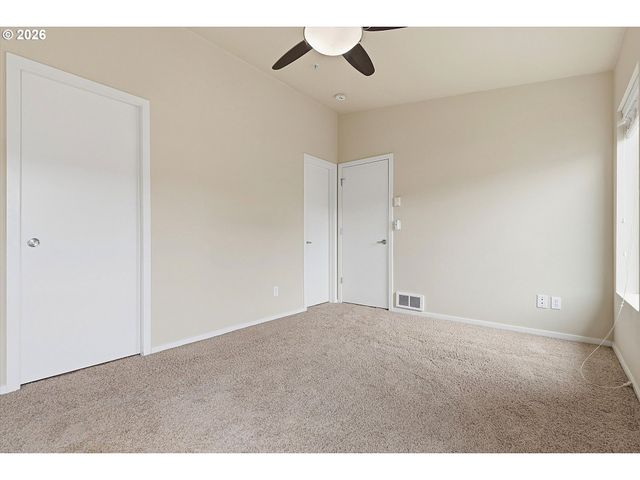 7518 N BURLINGTON Ave, Portland, OR 97203
