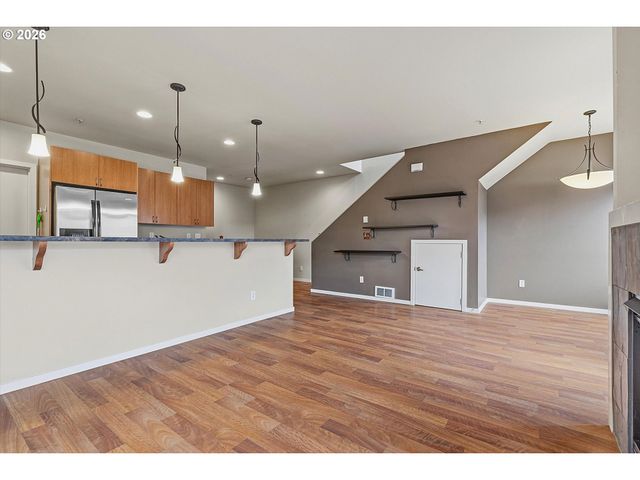 7518 N BURLINGTON Ave, Portland, OR 97203