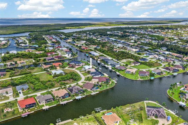 8232 ANTWERP CIRCLE, Port Charlotte, FL 33981