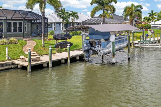 8232 ANTWERP CIRCLE, Port Charlotte, FL 33981