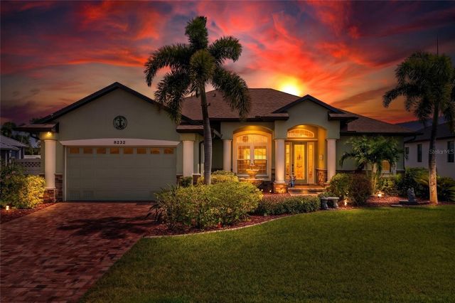 8232 ANTWERP CIRCLE, Port Charlotte, FL 33981