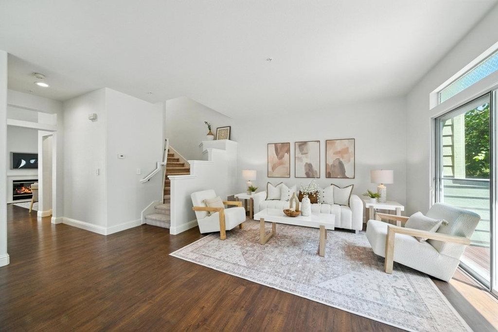 1151 La Rochelle Terrace G, Sunnyvale, CA 94089
