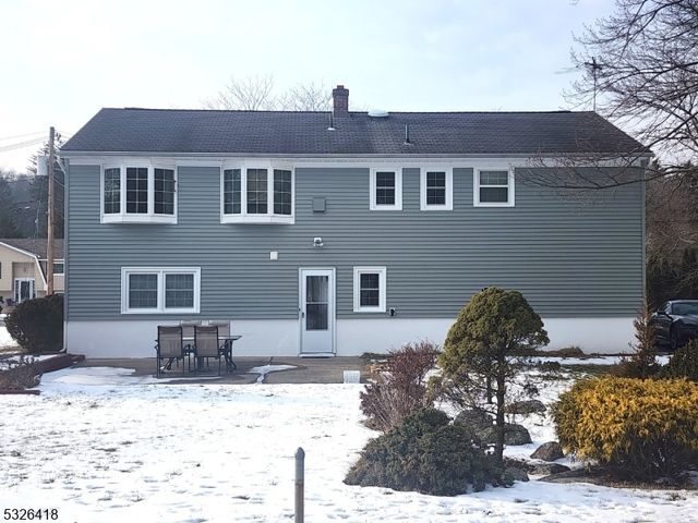 3 Harold Mathews Jr Ct, Butler Boro, NJ 07405