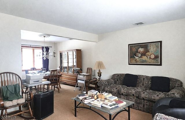 3 Harold Mathews Jr Ct, Butler Boro, NJ 07405