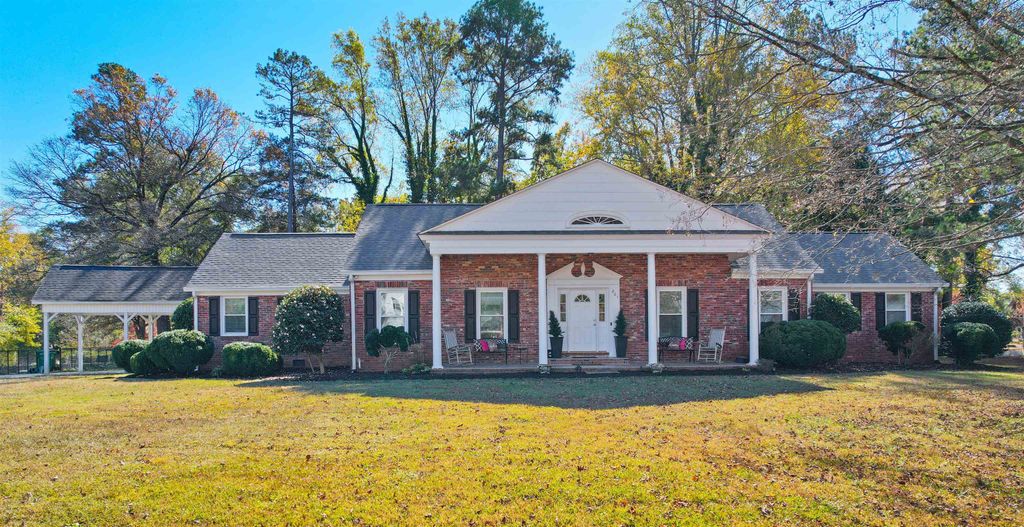 201 Crestview Dr, Gaffney, SC 29340