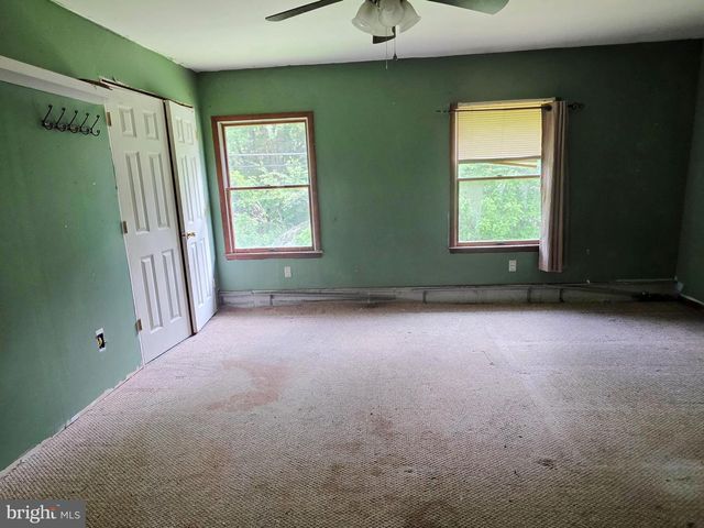 808 LINCOLN RD, Mullica Hill, NJ 08062