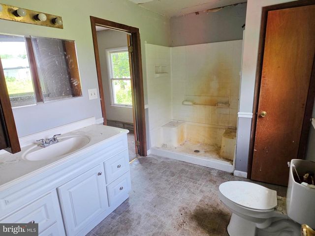 808 LINCOLN RD, Mullica Hill, NJ 08062