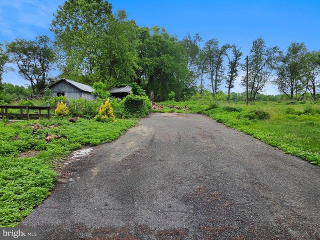 808 LINCOLN RD, Mullica Hill, NJ 08062