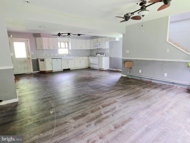 808 LINCOLN RD, Mullica Hill, NJ 08062
