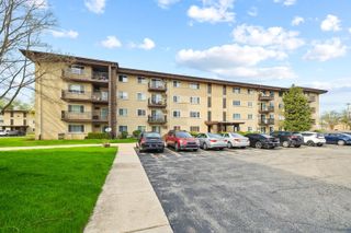 535 S CLEVELAND Avenue 406, Arlington Heights, IL 60005