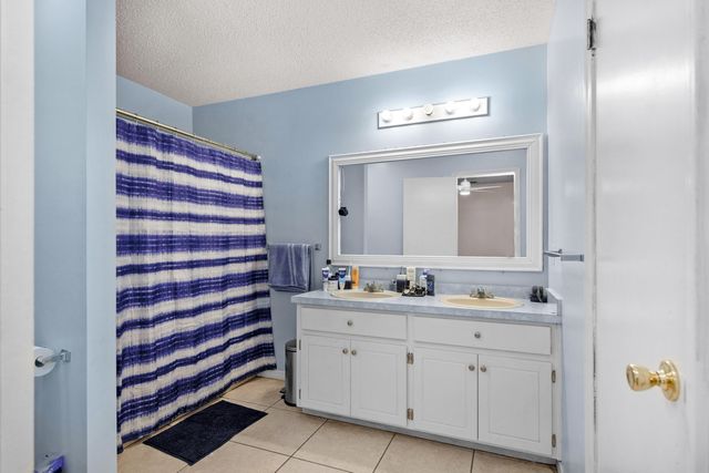 67 NW Olde Cypress Circle, Fort Walton Beach, FL 32548