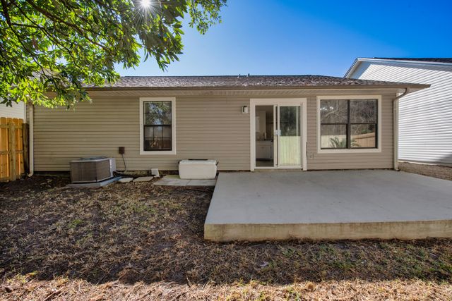 67 NW Olde Cypress Circle, Fort Walton Beach, FL 32548