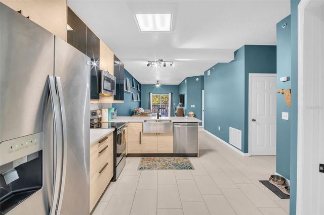 316 8TH STREET S 104, St Petersburg, FL 33701