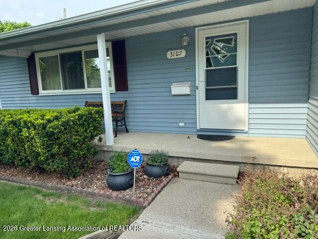3107 Amherst Drive, Lansing, MI 48906