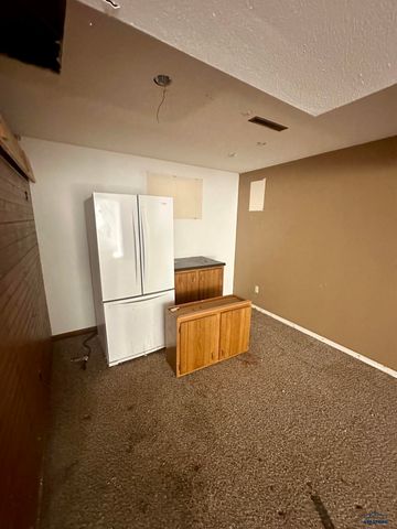 2415 E OTHER, Pierre, SD 57501