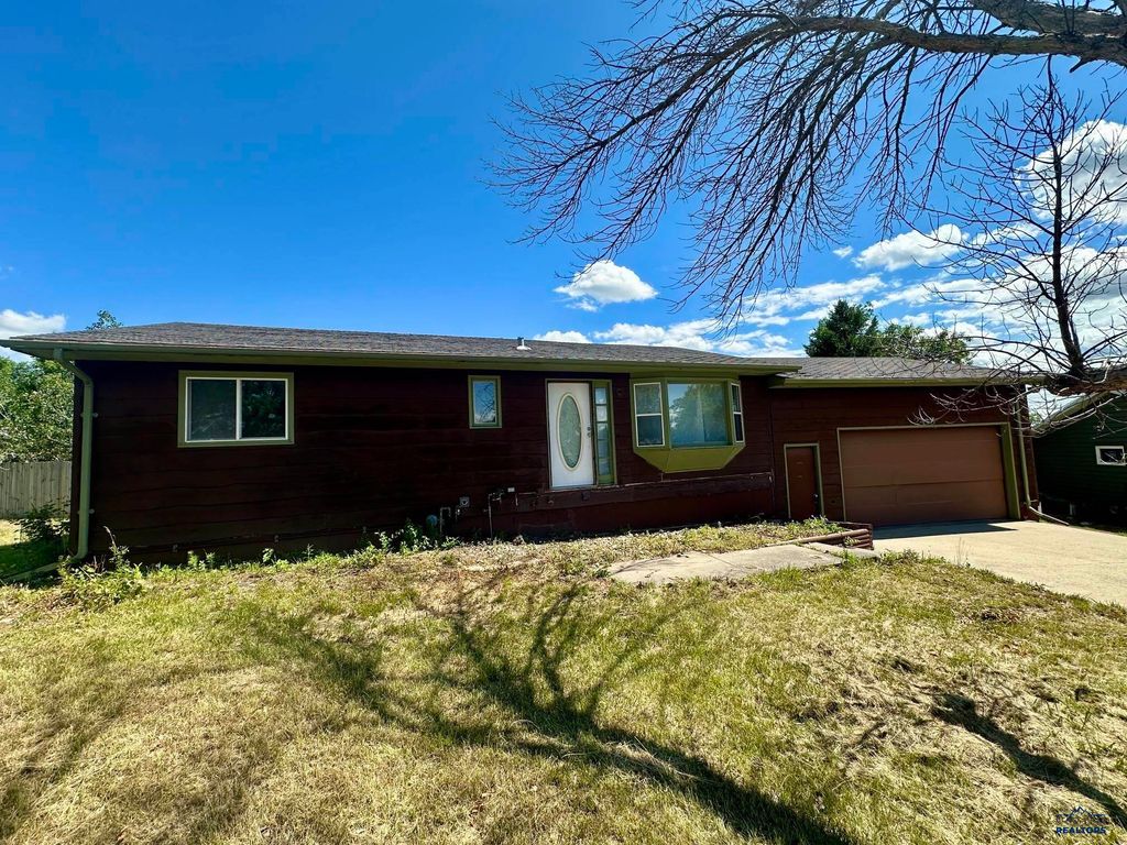 2415 E OTHER, Pierre, SD 57501