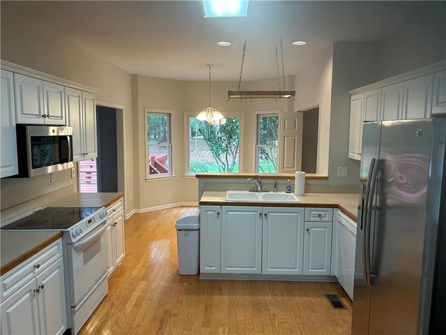 81 Vestry Walk, Douglasville, GA 30134
