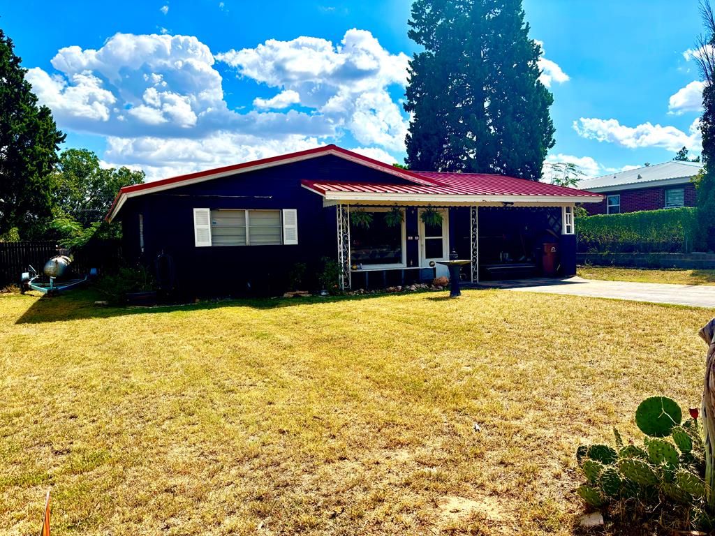 1408 E 18th St, Big Spring, TX 79720