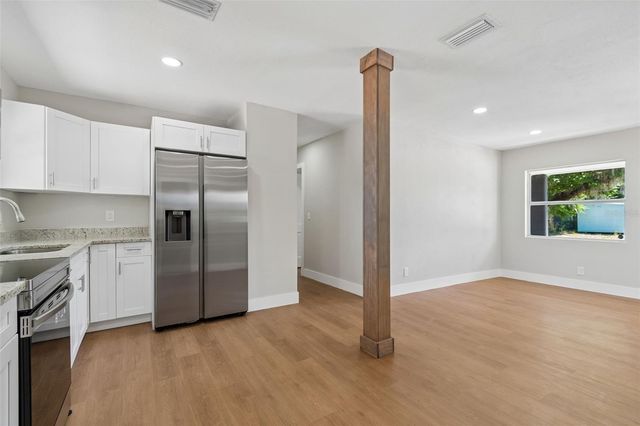 11206 N ARDEN AVENUE, Tampa, FL 33612