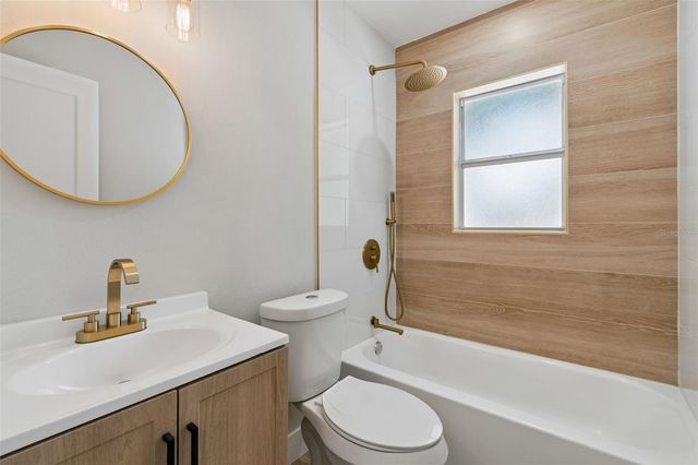 11206 N ARDEN AVENUE, Tampa, FL 33612