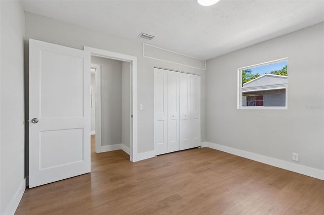 11206 N ARDEN AVENUE, Tampa, FL 33612