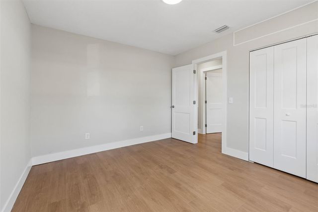 11206 N ARDEN AVENUE, Tampa, FL 33612