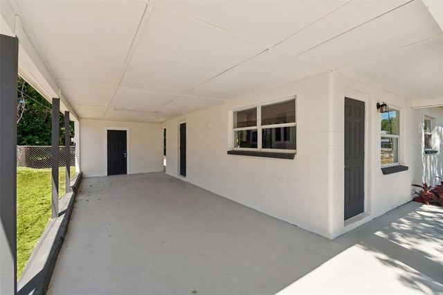 11206 N ARDEN AVENUE, Tampa, FL 33612