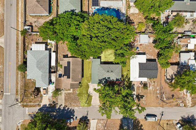 11206 N ARDEN AVENUE, Tampa, FL 33612