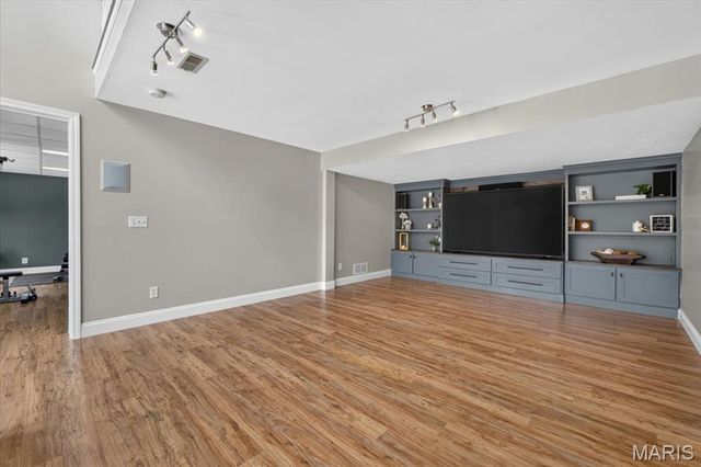 205 Stage Coach Landing Drive, St Peters, MO 63376