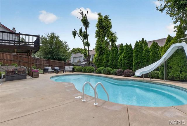 205 Stage Coach Landing Drive, St Peters, MO 63376