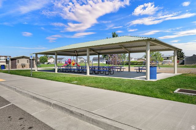 3581 W 2500 S, Syracuse, UT 84075