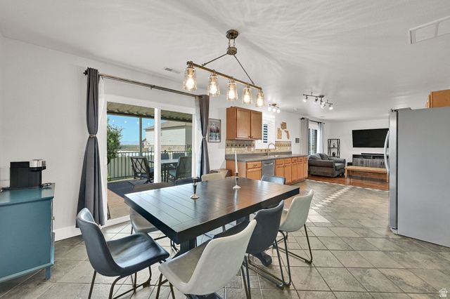 3581 W 2500 S, Syracuse, UT 84075
