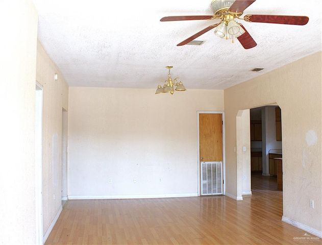 502 N East Street, Rio Grande City, TX 78582