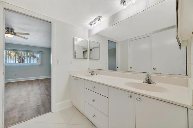 9604 CORTEZ ROAD W 222, Bradenton, FL 34210