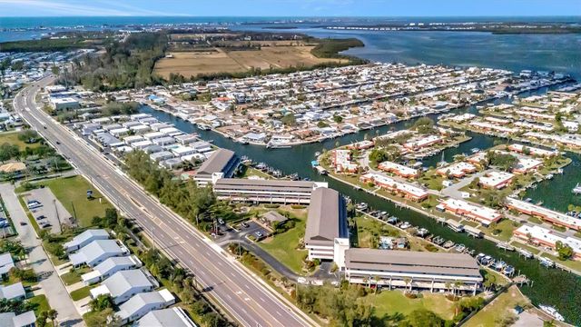 9604 CORTEZ ROAD W 222, Bradenton, FL 34210