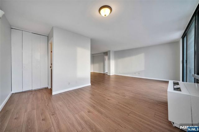 770 Anderson Avenue 15A, Cliffside Park, NJ 07010