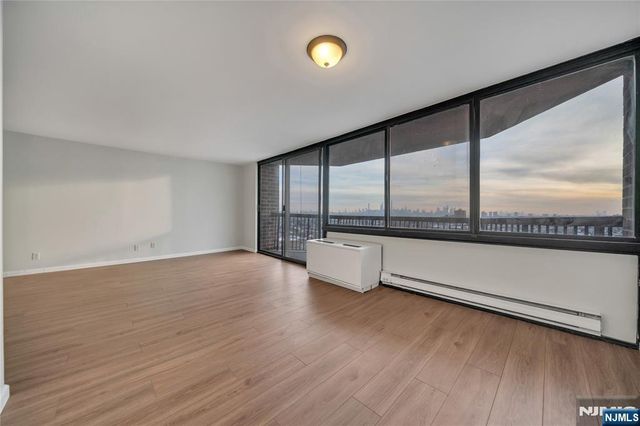 770 Anderson Avenue 15A, Cliffside Park, NJ 07010