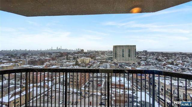 770 Anderson Avenue 15A, Cliffside Park, NJ 07010