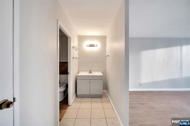 770 Anderson Avenue 15A, Cliffside Park, NJ 07010