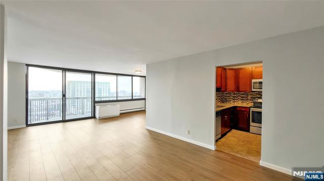 770 Anderson Avenue 15A, Cliffside Park, NJ 07010