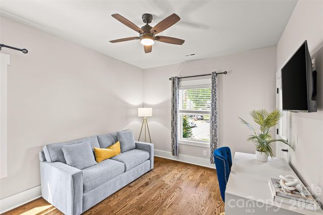 815 W Kingston Avenue, Charlotte, NC 28203