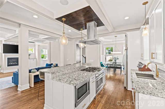 815 W Kingston Avenue, Charlotte, NC 28203