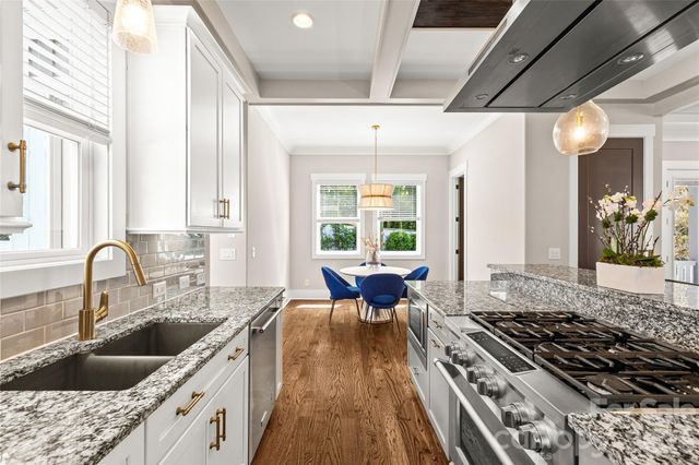 815 W Kingston Avenue, Charlotte, NC 28203