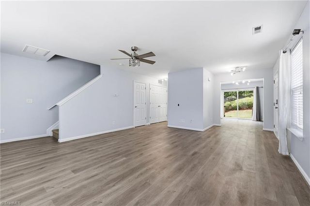 42 Ledgerstone Lane, Greensboro, NC 27407