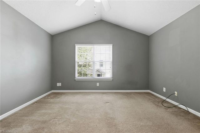 42 Ledgerstone Lane, Greensboro, NC 27407