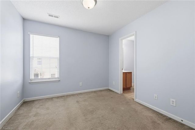 42 Ledgerstone Lane, Greensboro, NC 27407